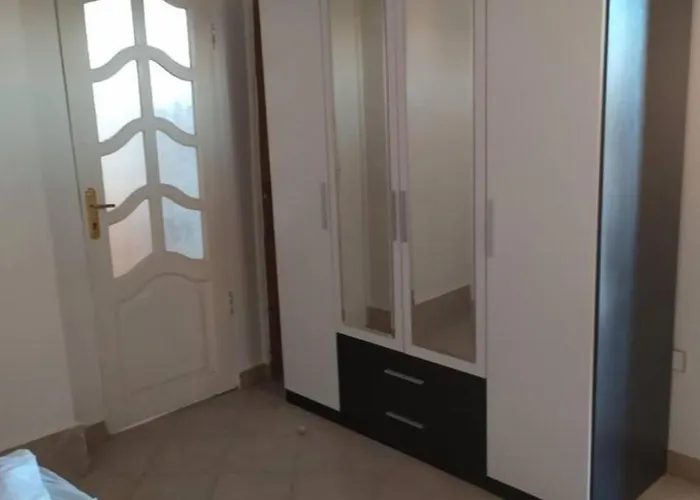 One Bedroom Flat With Large Terrace In A With Swimming Pool * Hurghada